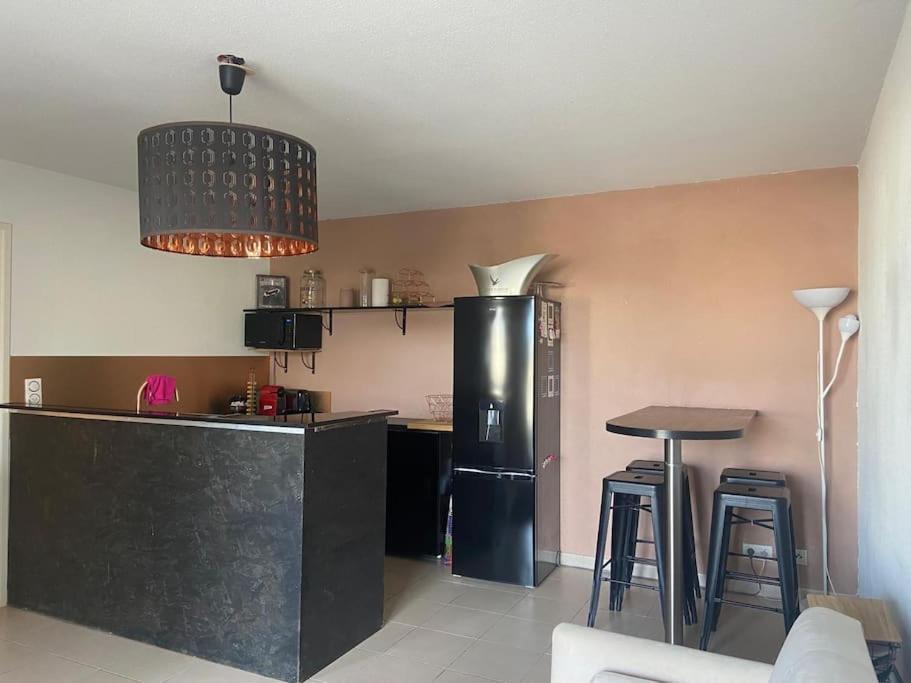 Voyage En Touraine Apartment Fondettes Luaran gambar